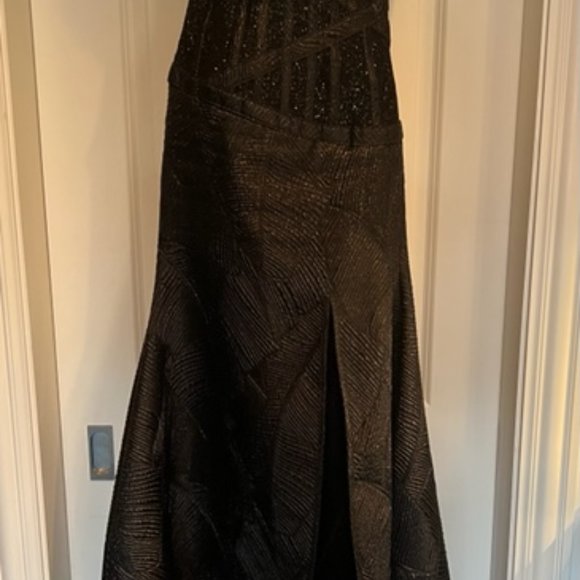 Alex Teih Dress Designer Formal Gown - Picture 6 of 8